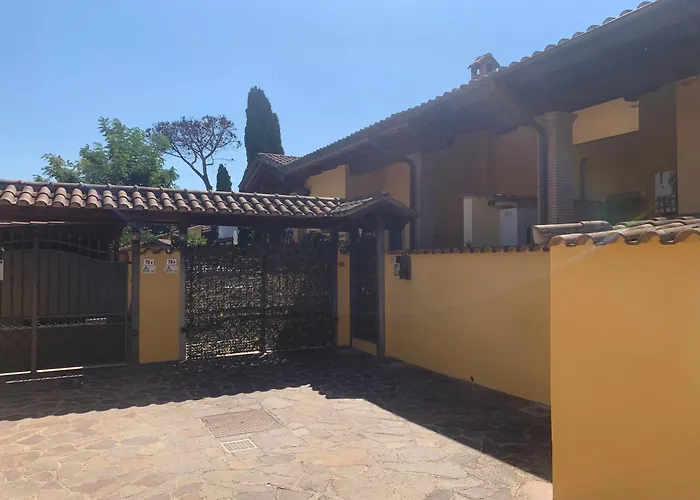 Ostia Antica - La Casa Di Laura - Jacuzzi & Garden